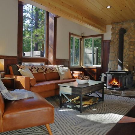 Hobbit House - Charming In Town Villa Idyllwild Exteriör bild