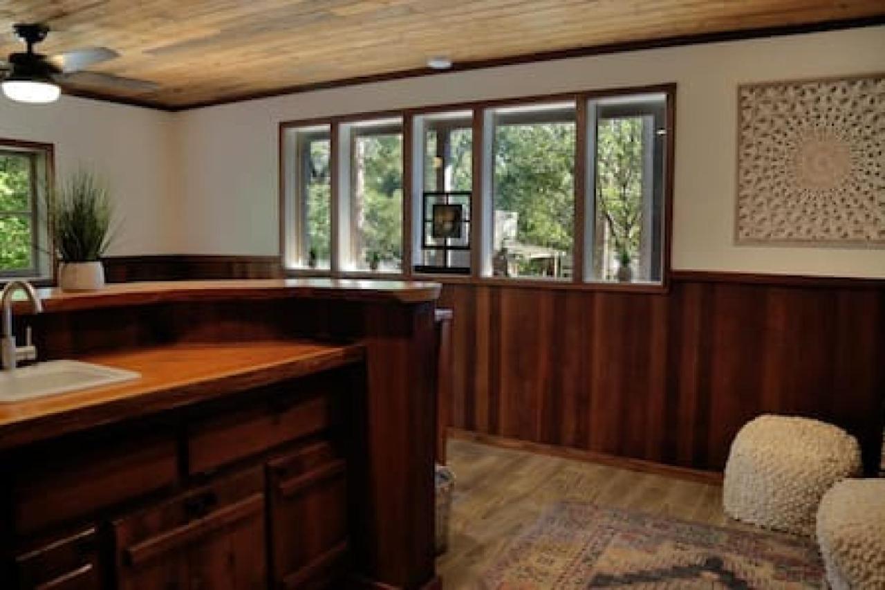 Hobbit House - Charming In Town Villa Idyllwild Exteriör bild